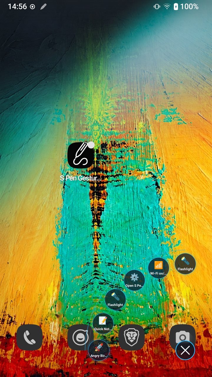 Air Command fan open on the home screen with six app shortcuts